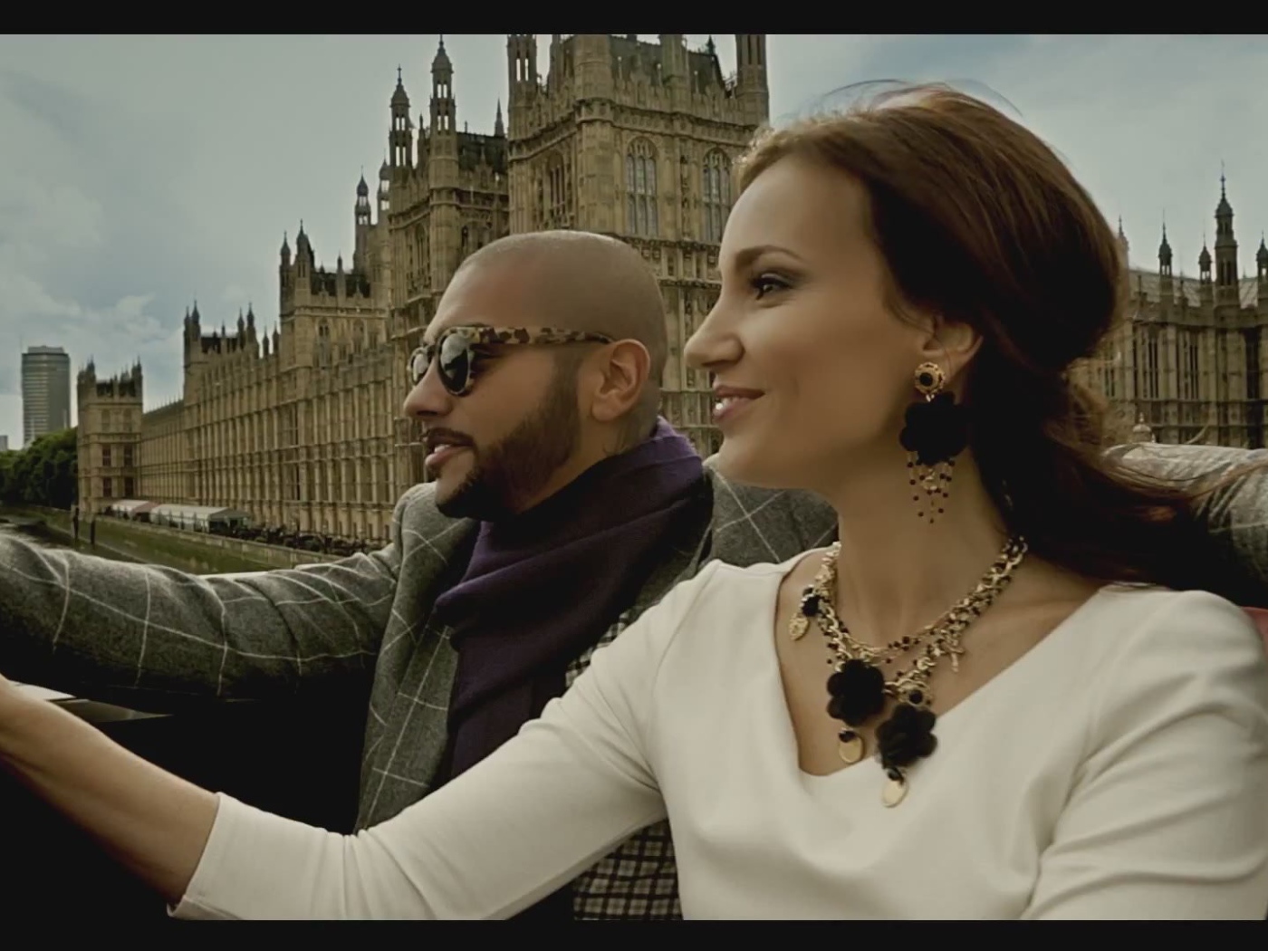 Известный актер Тимати