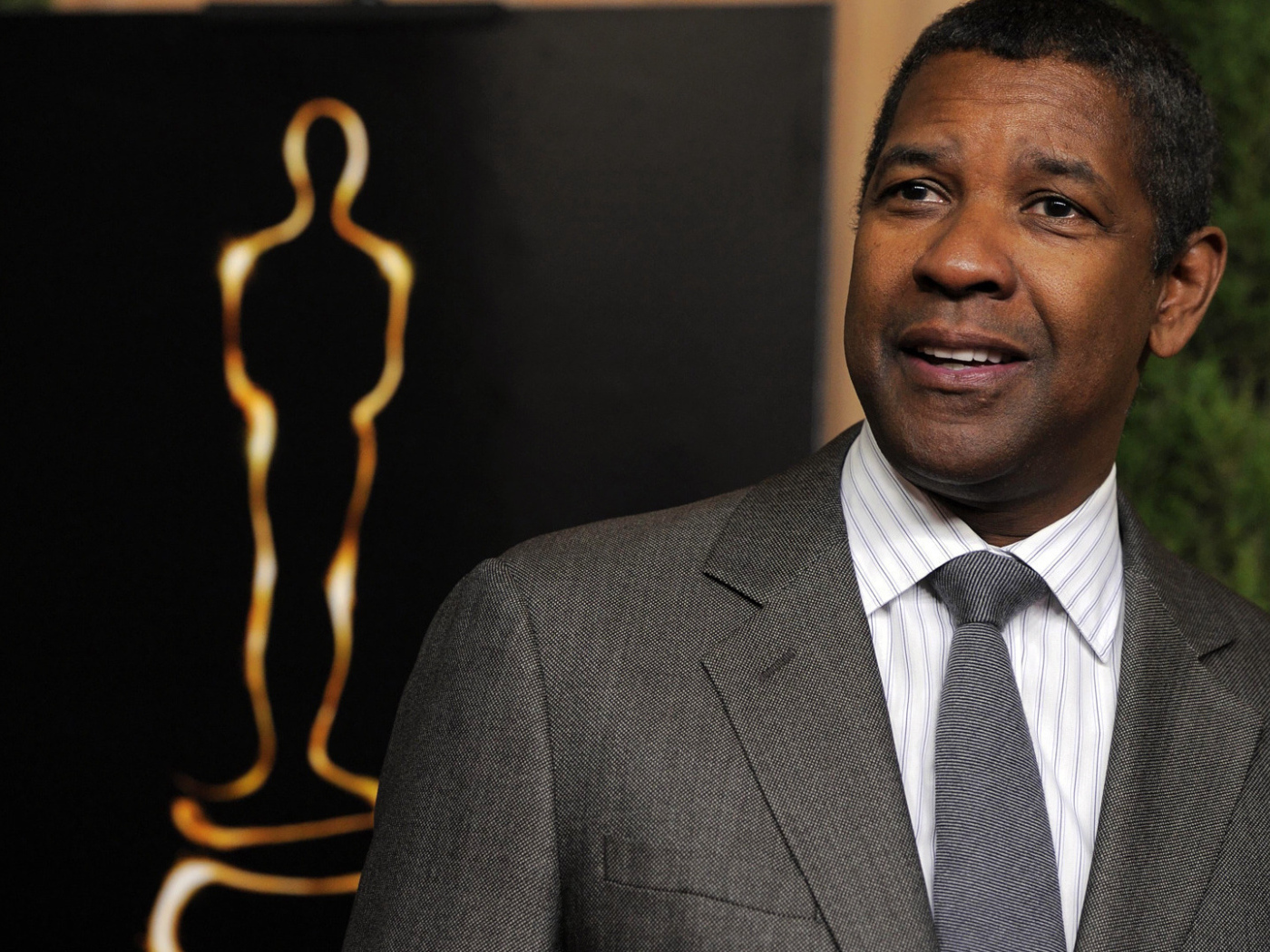 Потрясающий Дензел Вашингтон