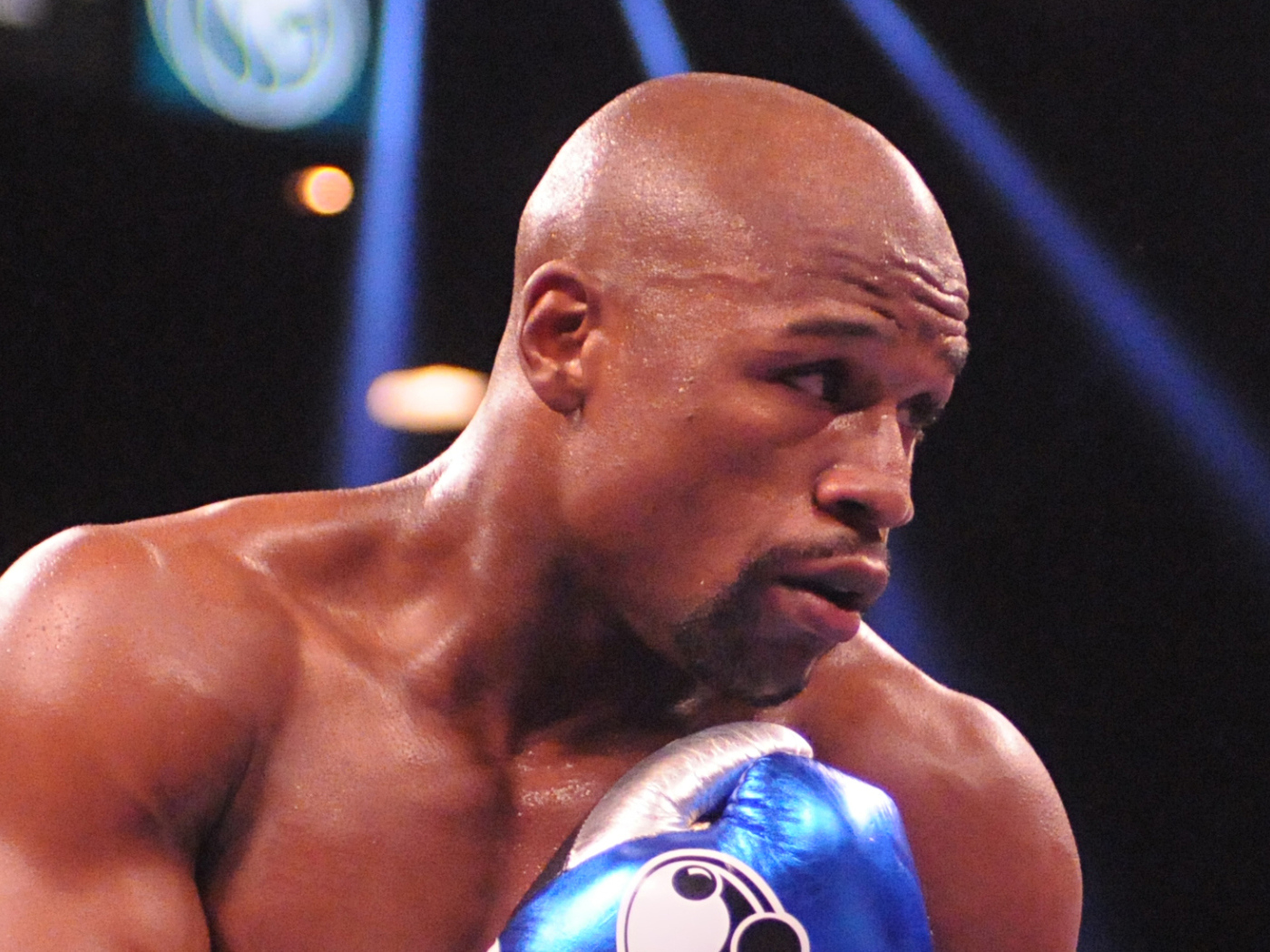 Боксер Флойд Мейвезер