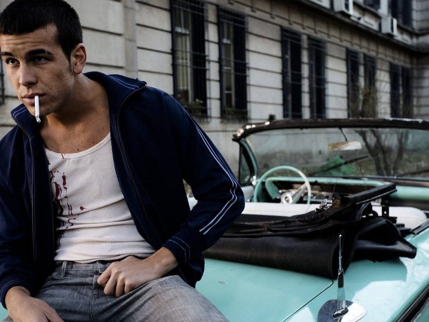 Известный актер Марио Касас