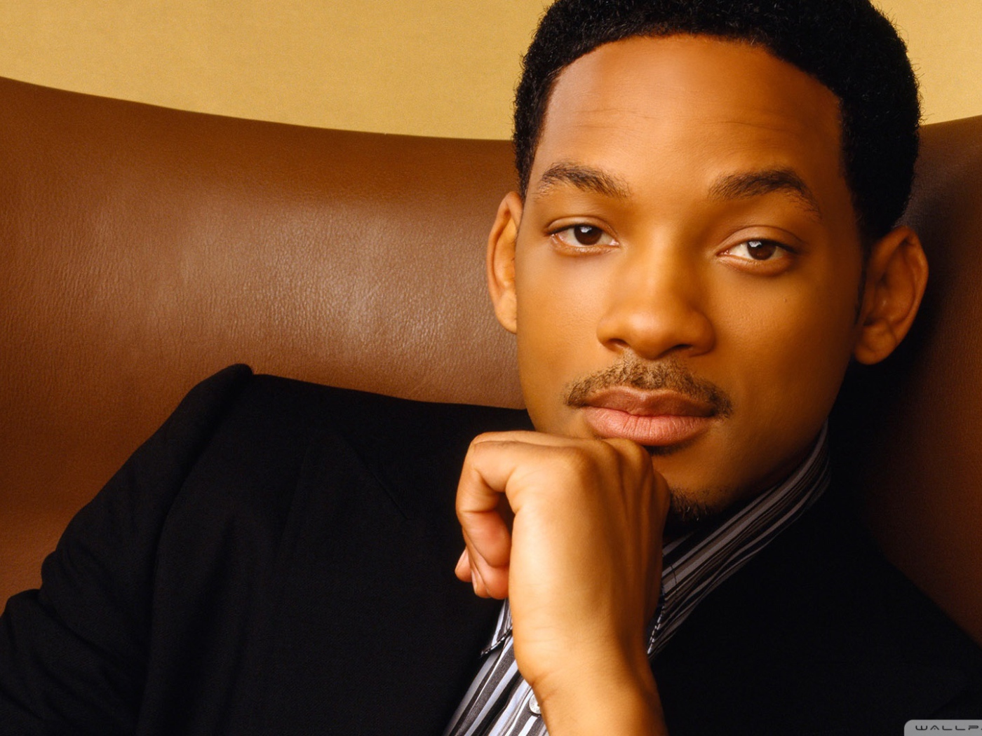 Уилл Смит на диване