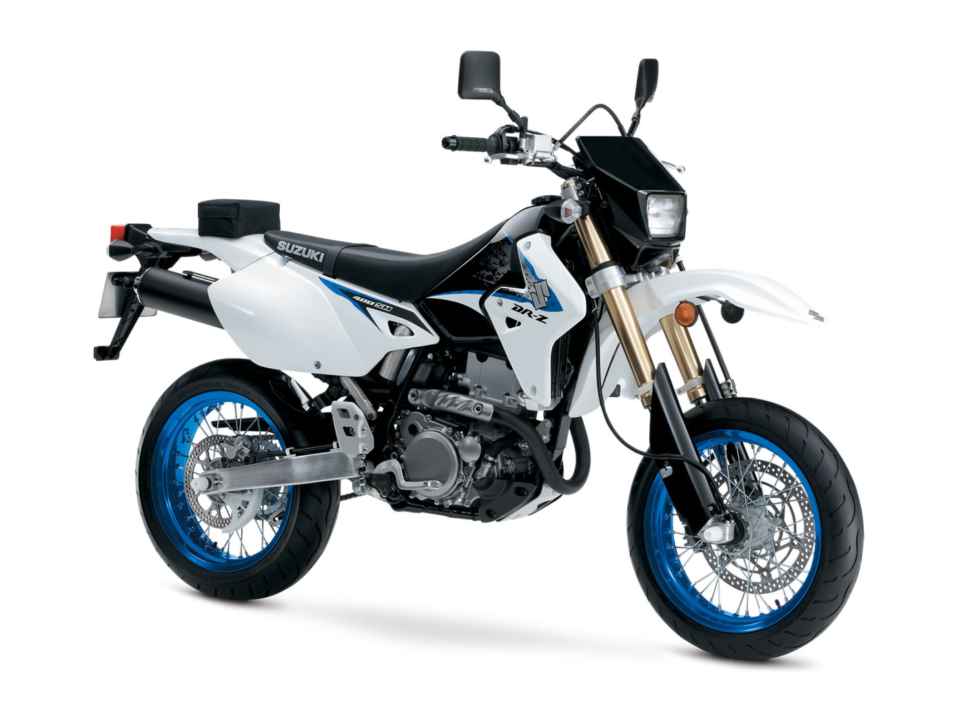 Быстрый мотоцикл Suzuki  DR-Z400 S