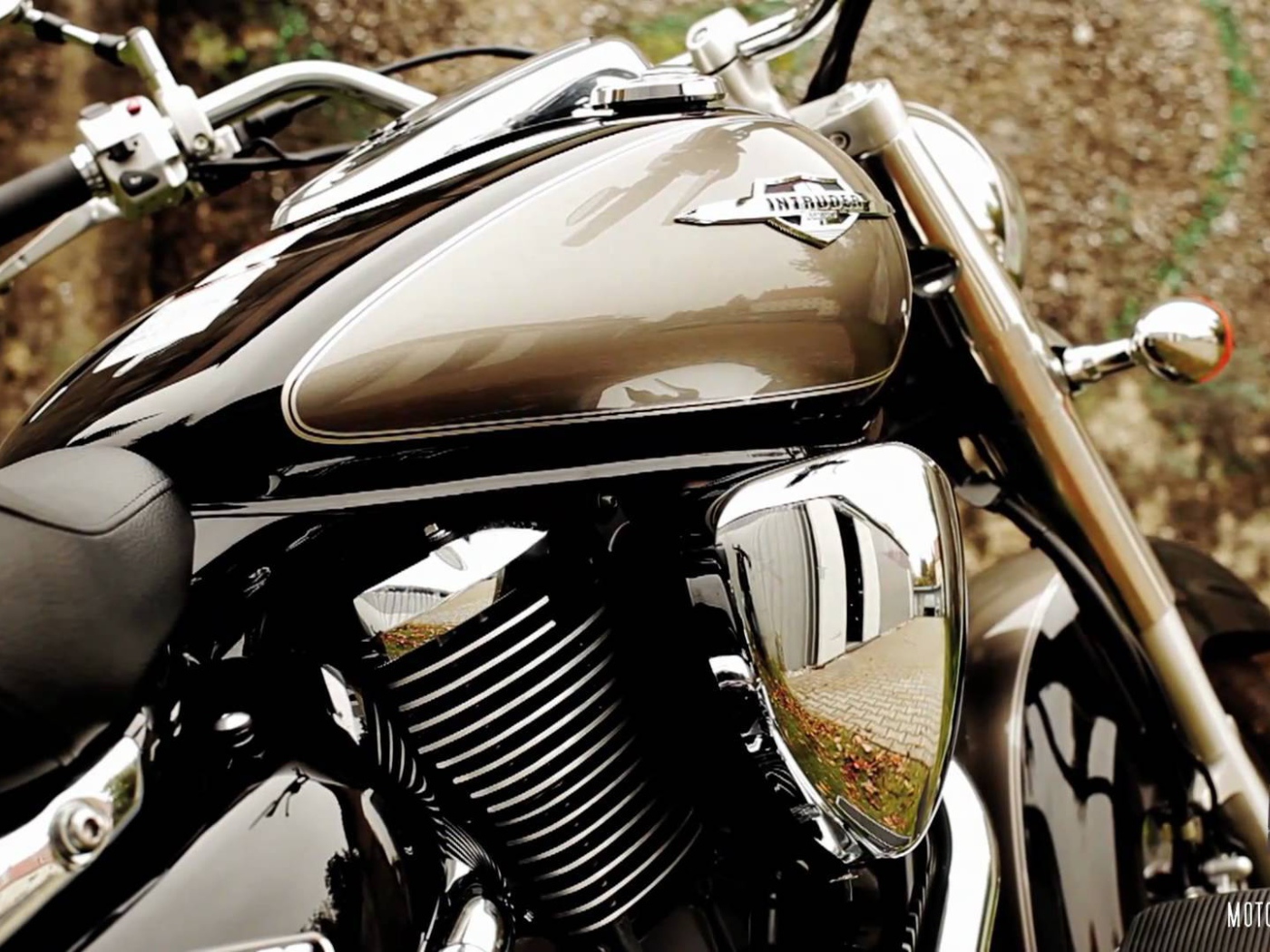 Невероятный мотоцикл Suzuki Intruder C800C