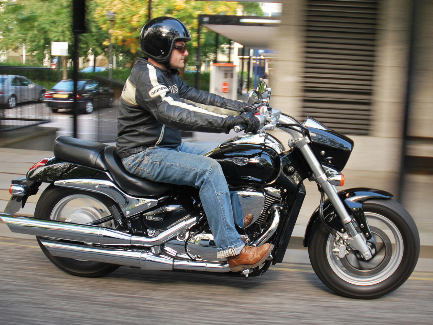 Невероятный мотоцикл Suzuki Intruder M1500
