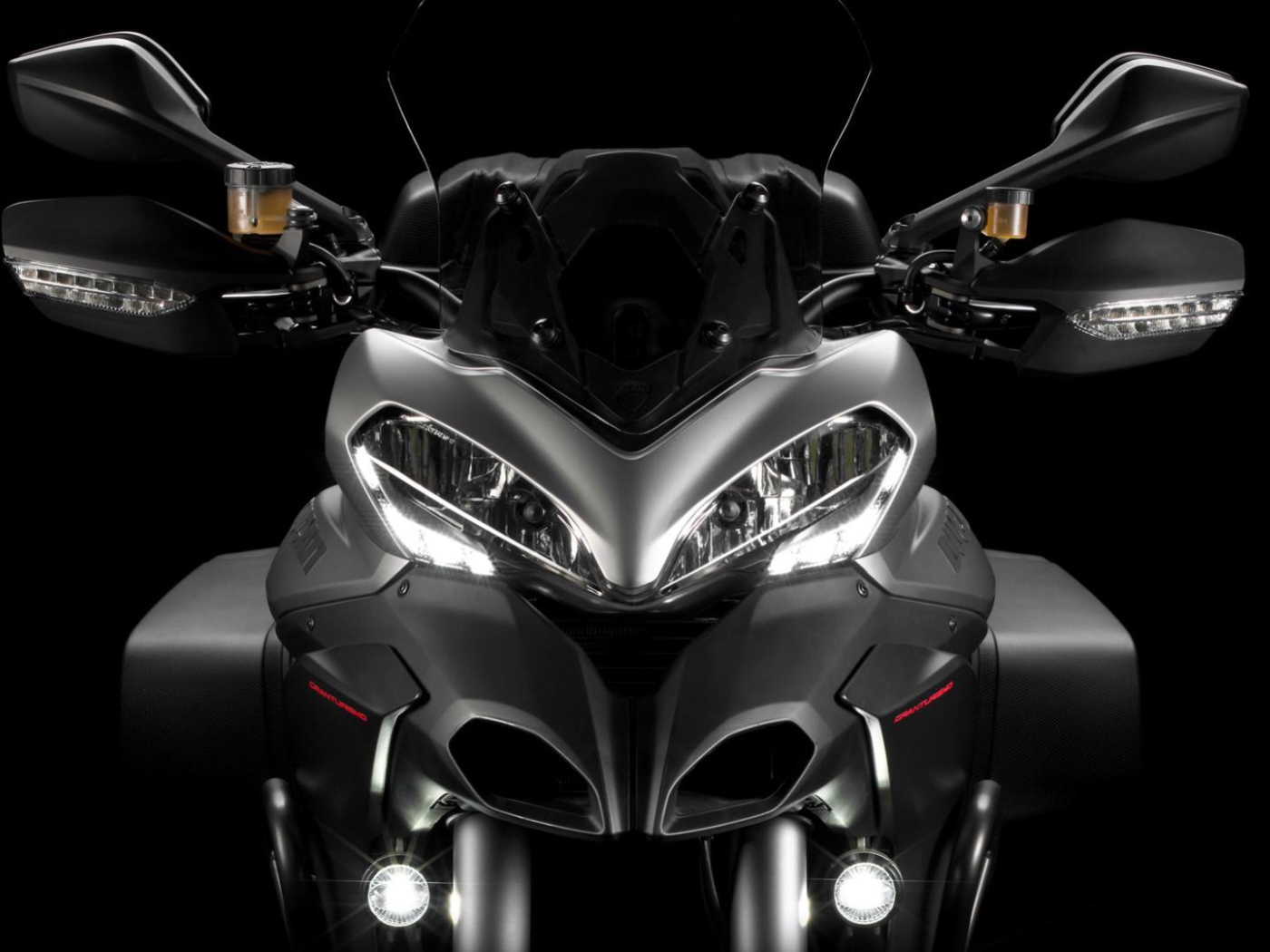 Невероятно быстрый мотоцикл Ducati Multistrada 1200 S Granturismo