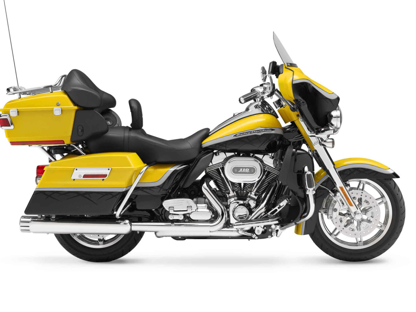 Мотоцикл модели Harley-Davidson CVO Electra Glide Ultra Classic