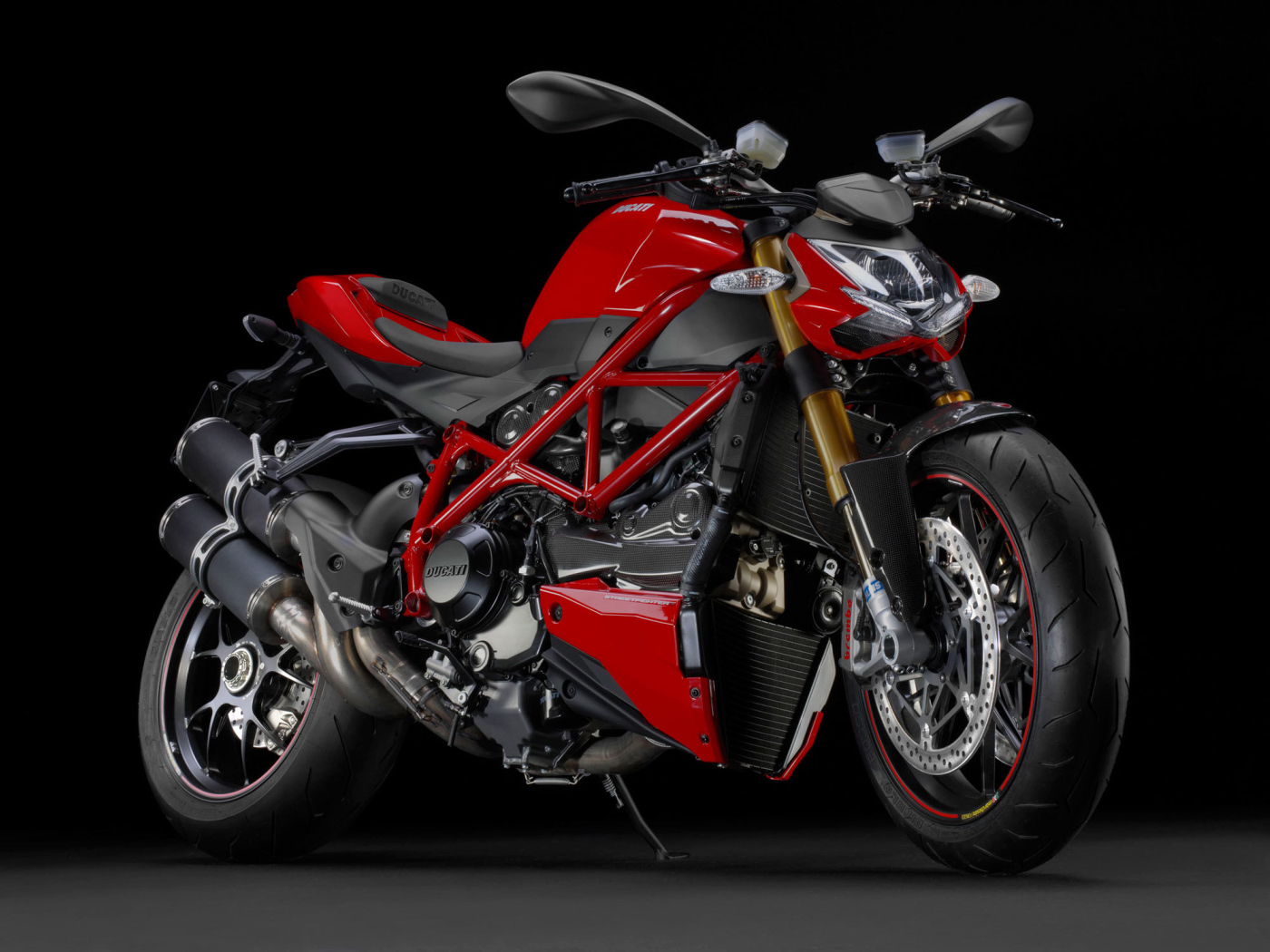 Новый мотоцикл Ducati Streetfighter 848