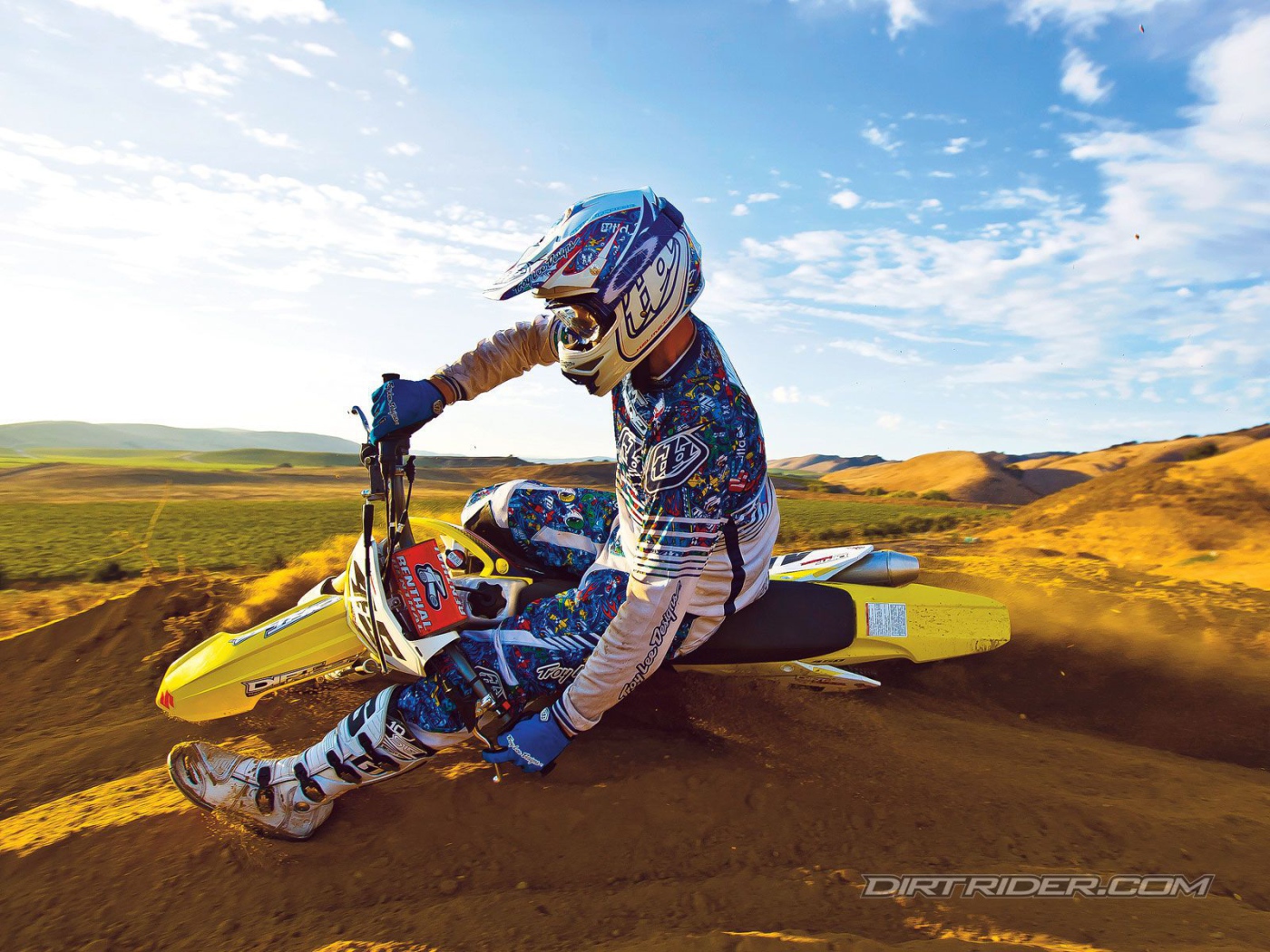 Новый мотоцикл Suzuki RM-Z 250