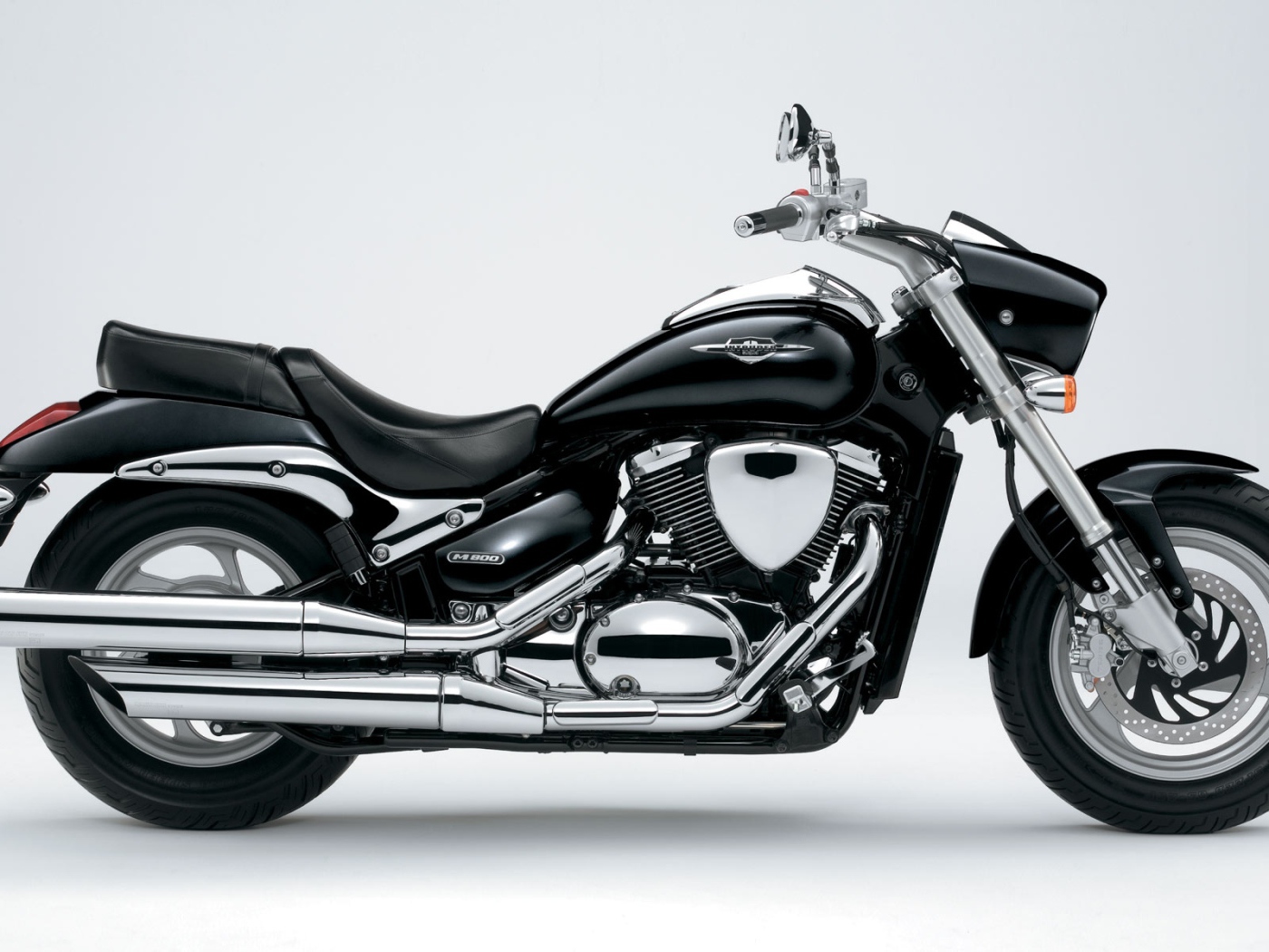 Новый надежный мотоцикл Suzuki Intruder C1500T