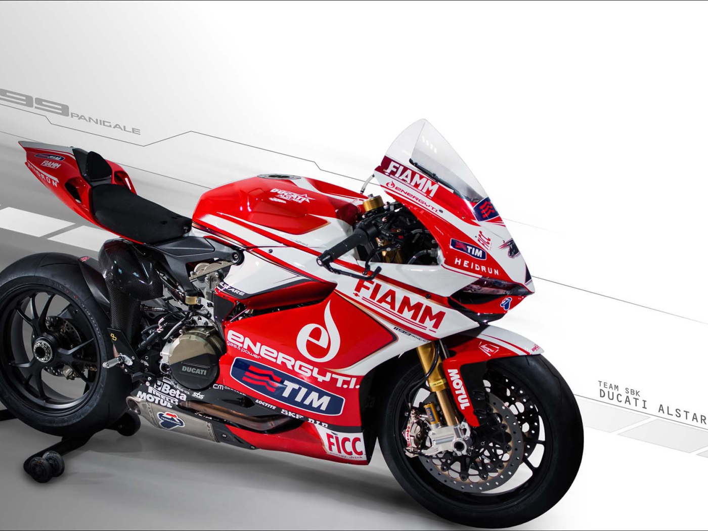 Новый надежный мотоцикл Ducati Superbike 1199 Panigale