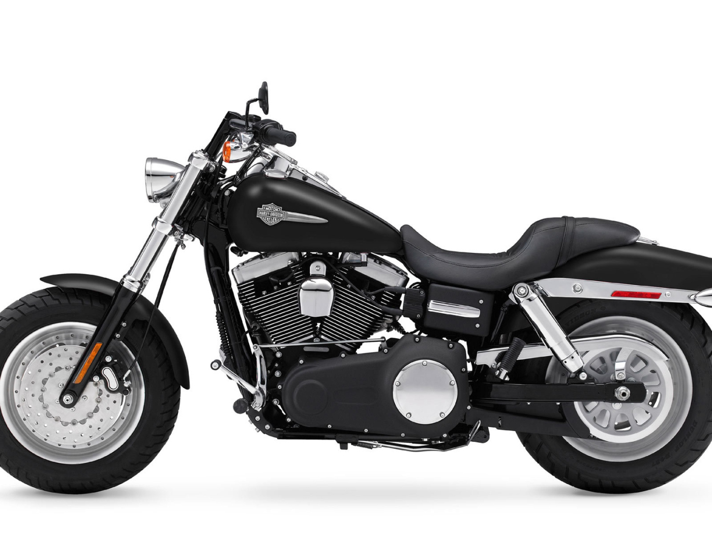 Новый надежный мотоцикл Harley-Davidson Dyna Fat Bob