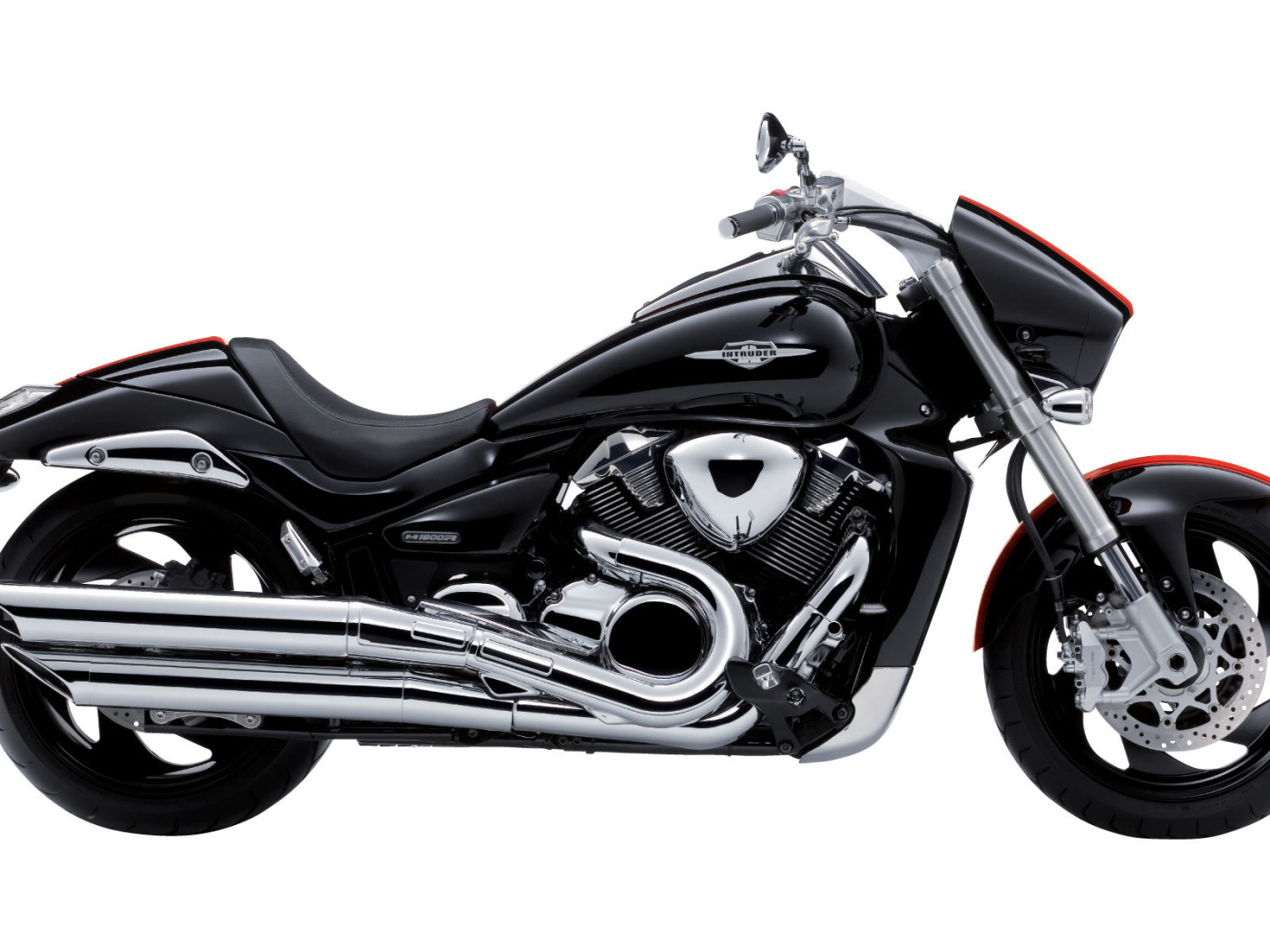 Надежный мотоцикл Suzuki Intruder M1800 R
