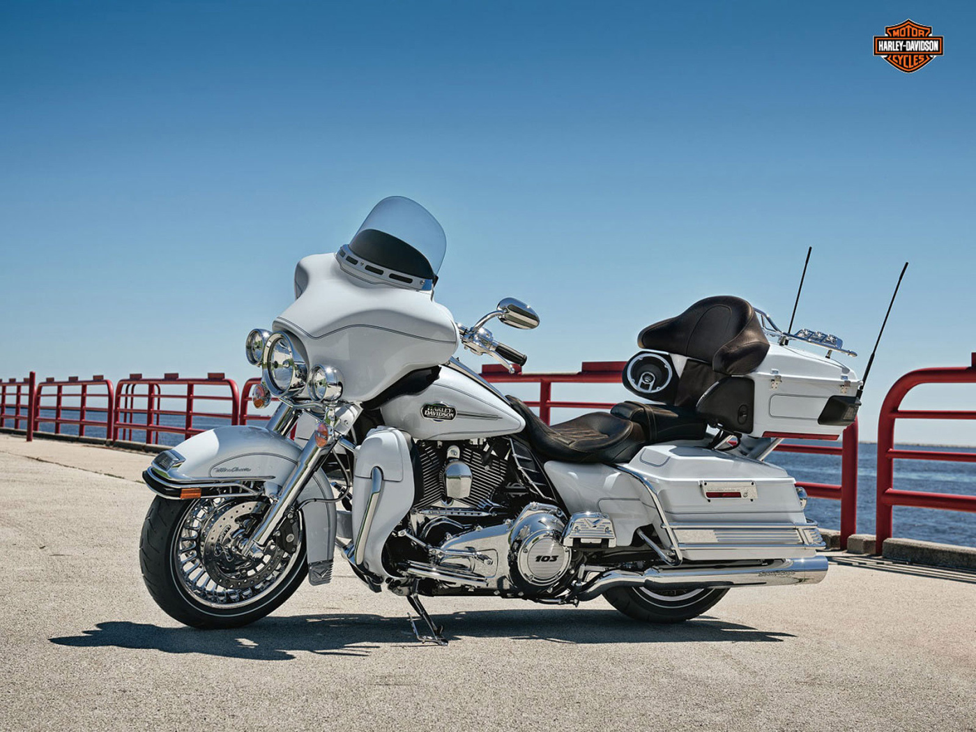 Надежный мотоцикл Harley-Davidson Electra Glide Ultra Classic