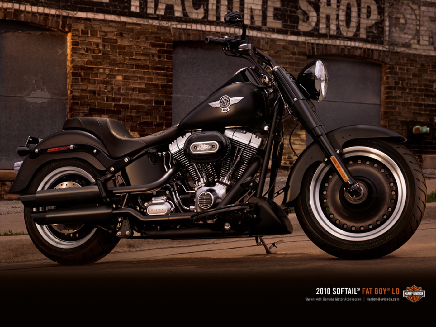 Надежный мотоцикл Harley-Davidson Fat Boy