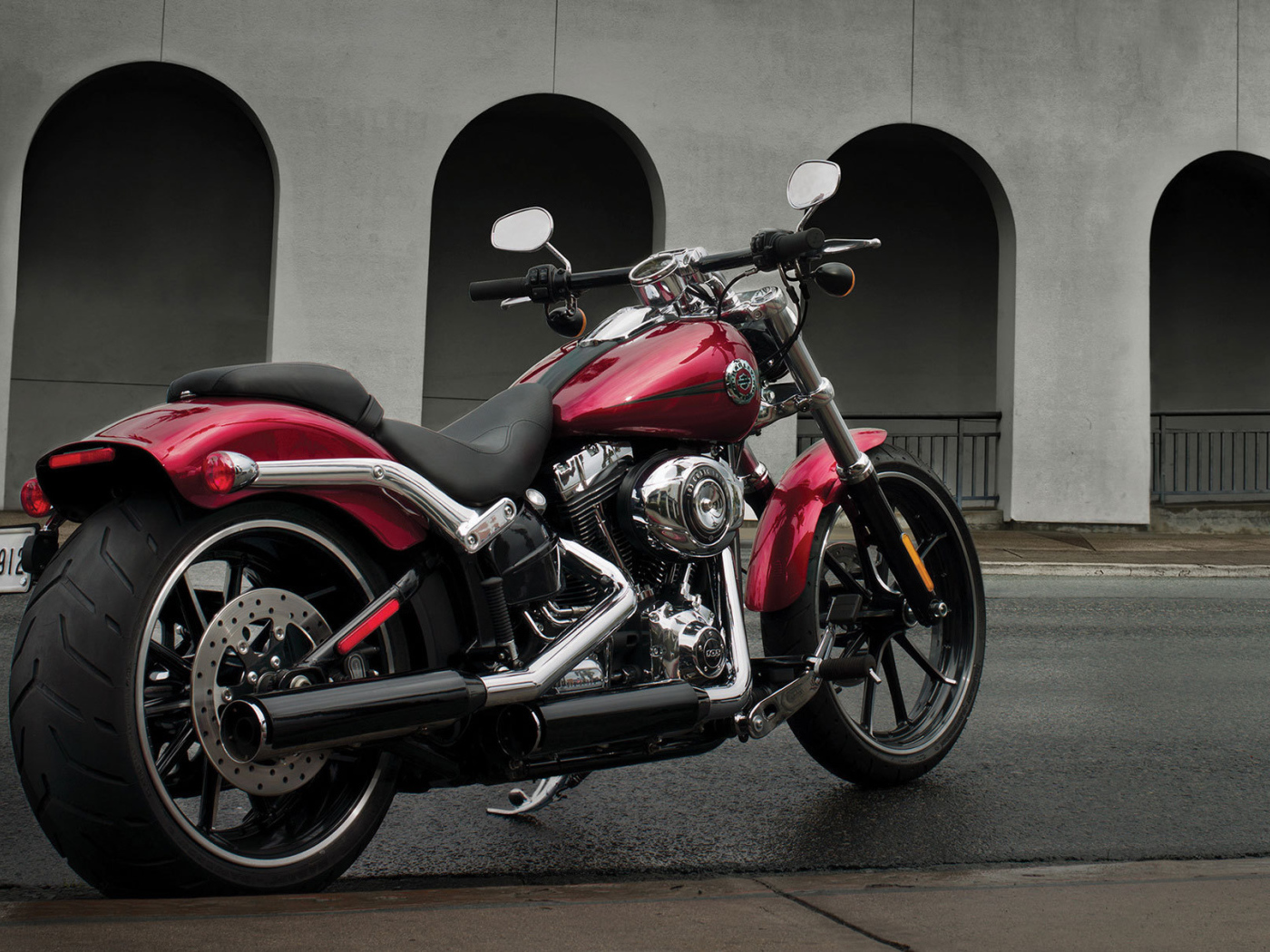 Тест-драйв мотоцикла Harley-Davidson Softail Breakout