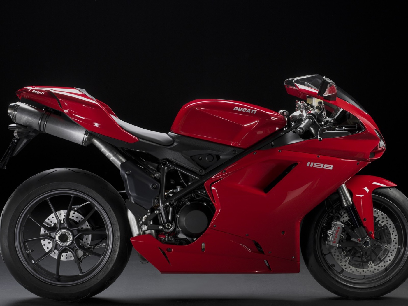 Супер мотоцикл Ducati 1198