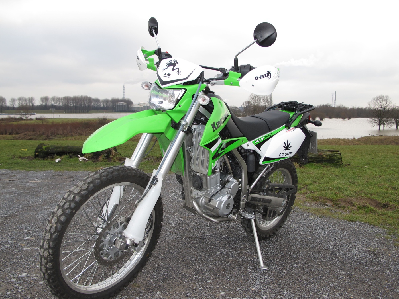 Невероятный мотоцикл Kawasaki KLX 250