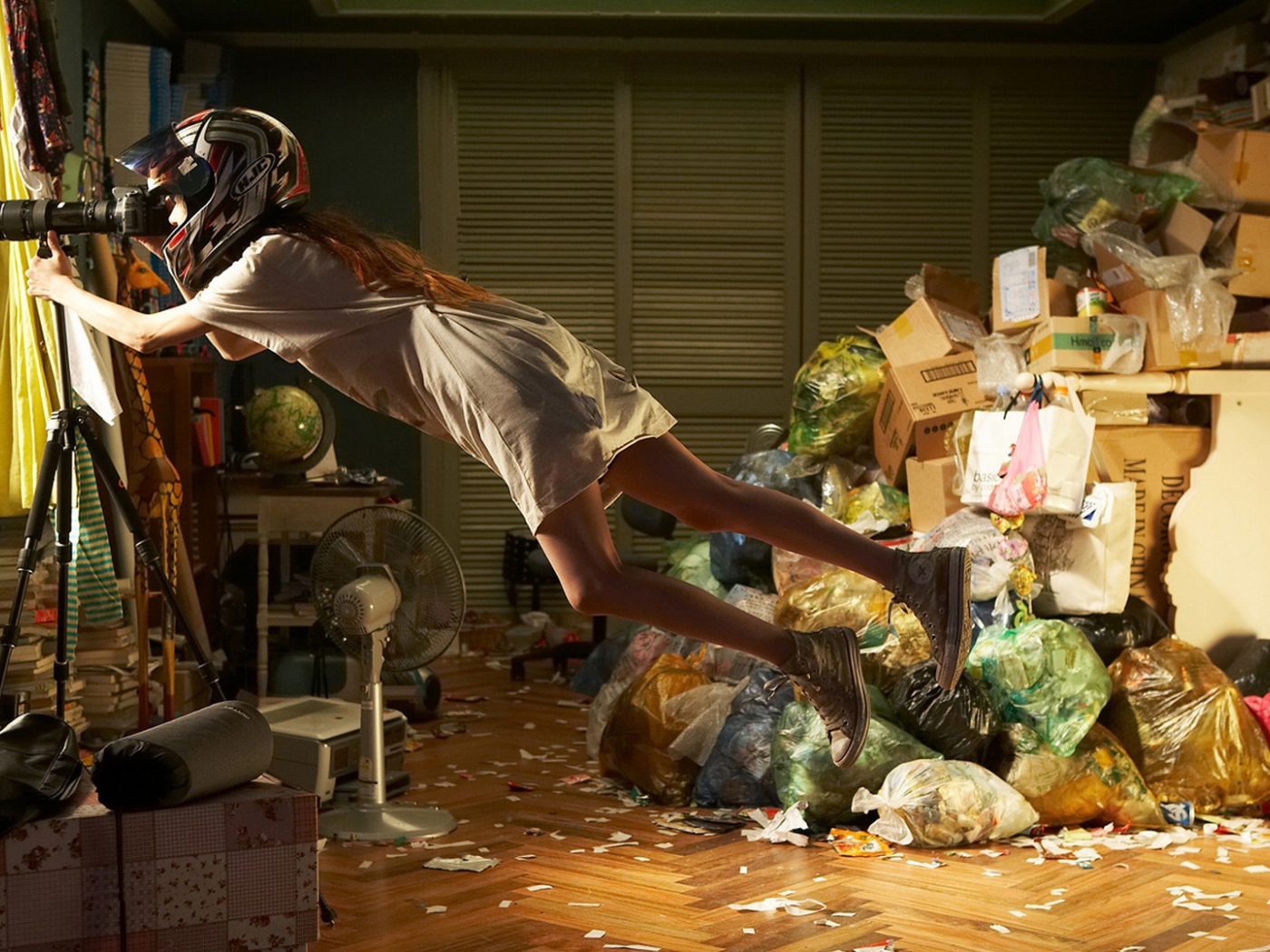 Летающая девушка