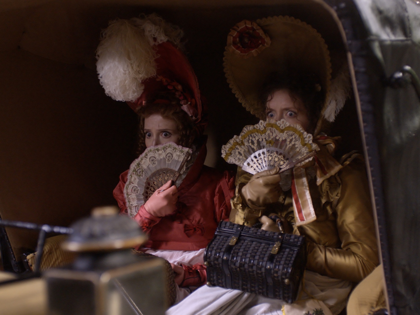 Красавица и чудовище кадр из фильма