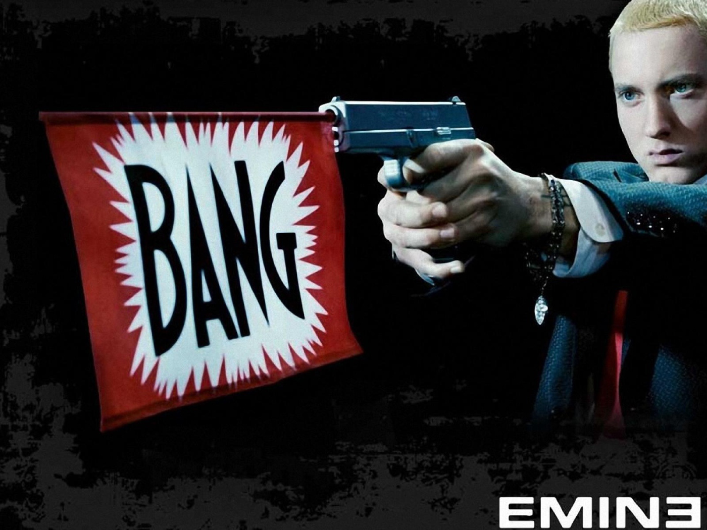 Eminem с пистолетом