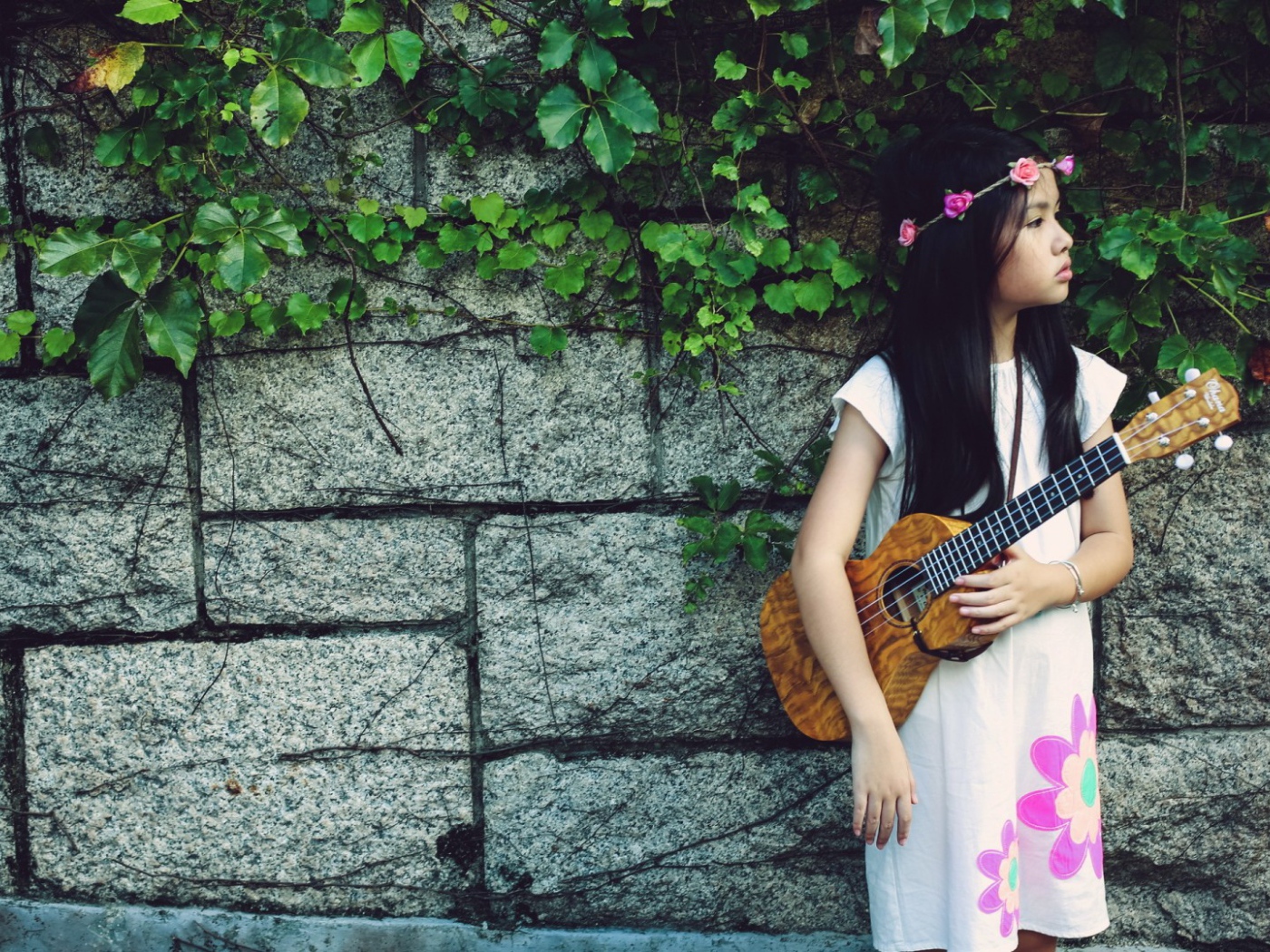 Девочка в веночке