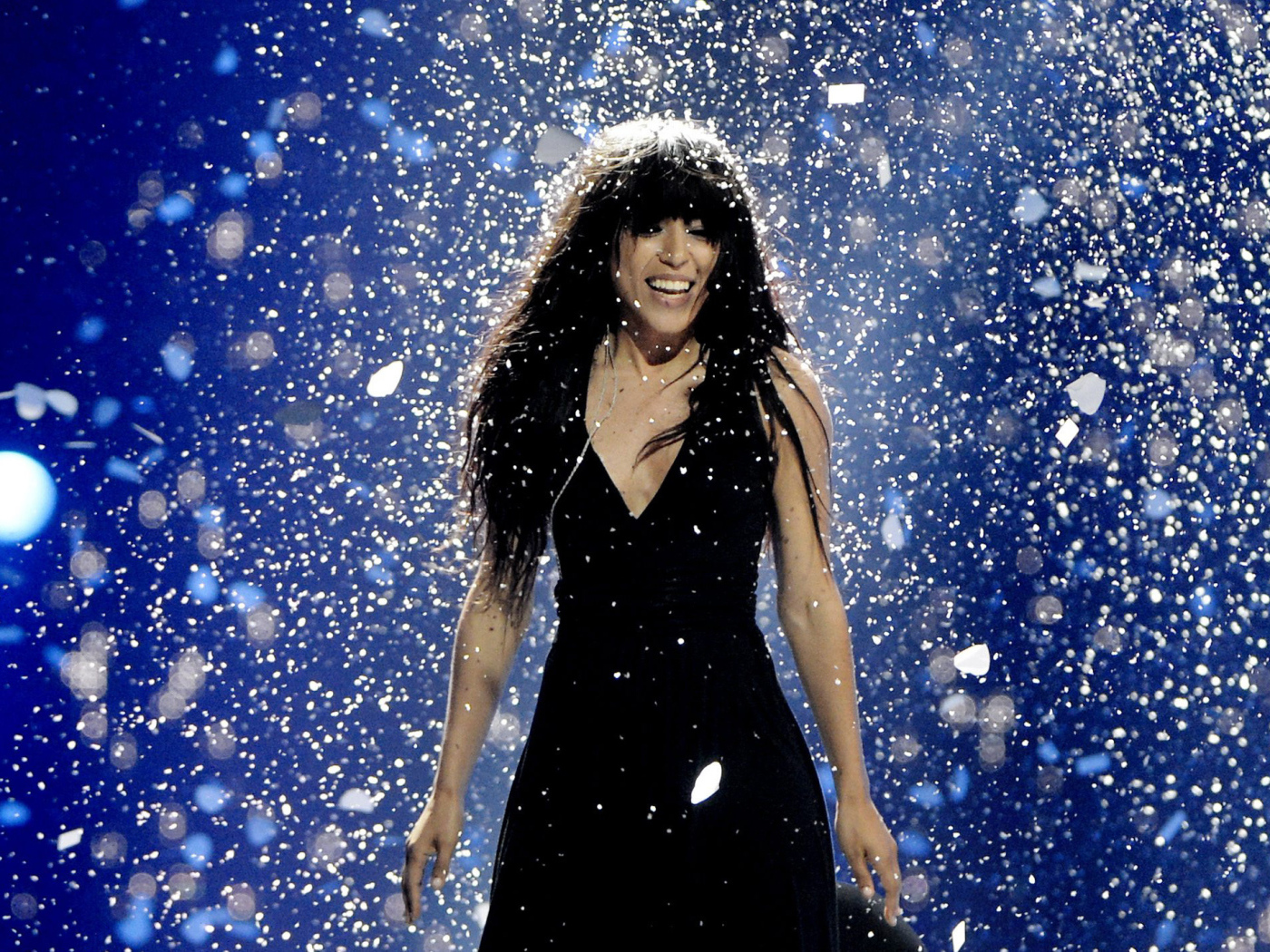 Loreen в финале концерта на сцене