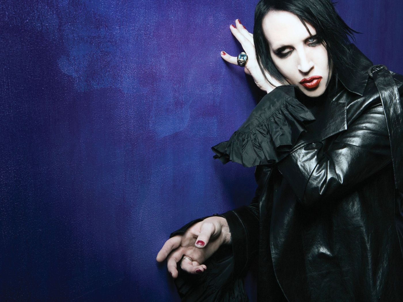 Marilyn Manson at the blue wall