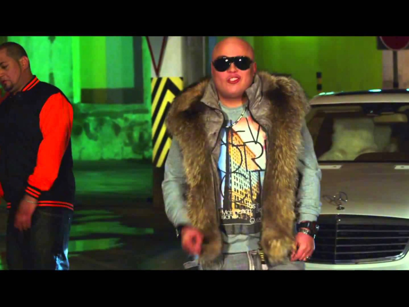 Доминик Джокер богато одетый