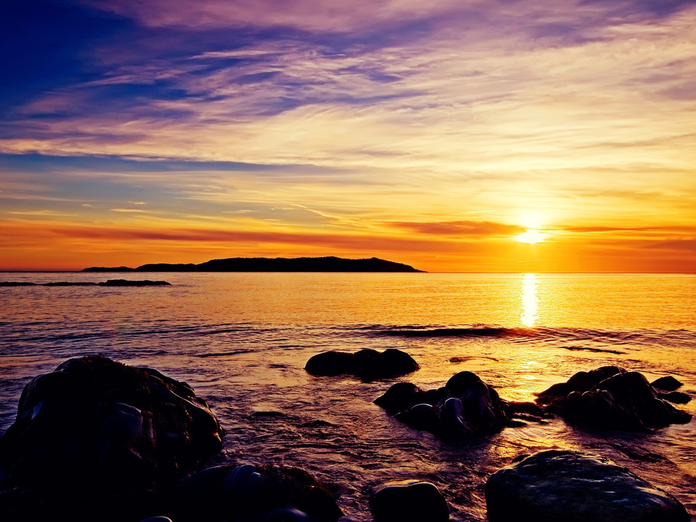 Восход на пляже