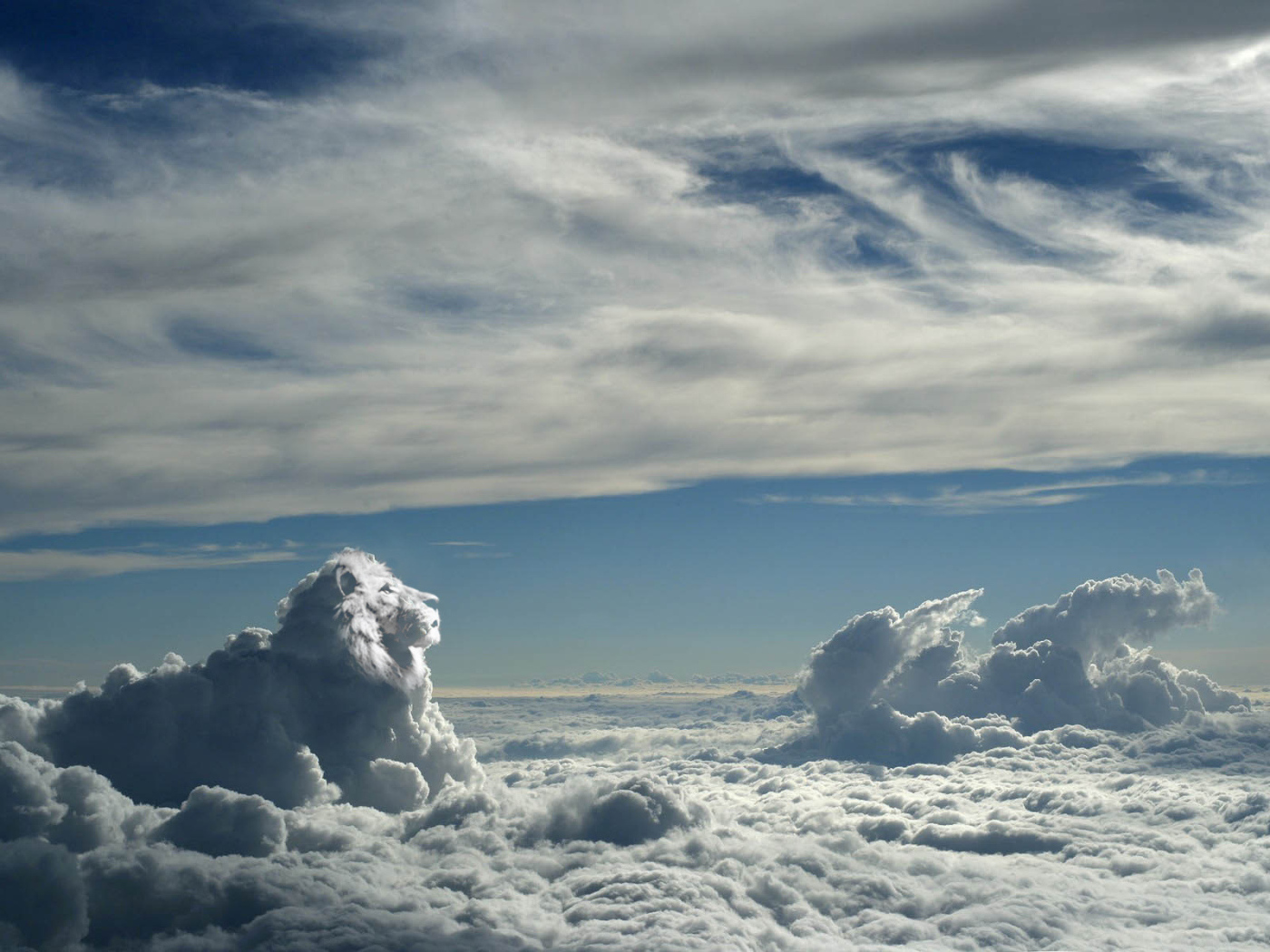 Вид над облаками