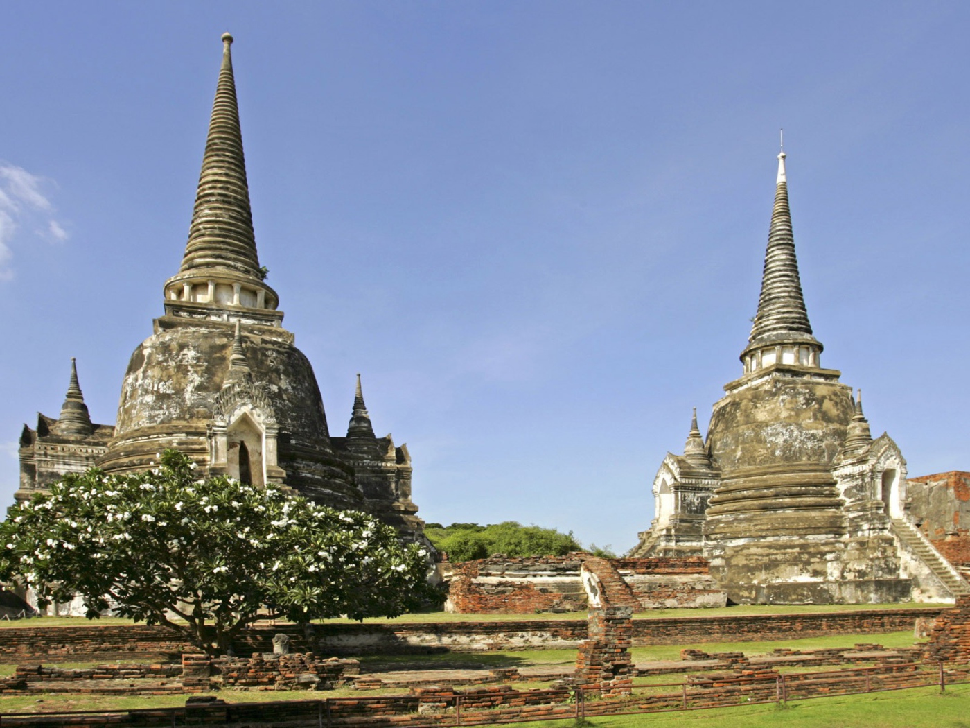 Буддийские пагоды
