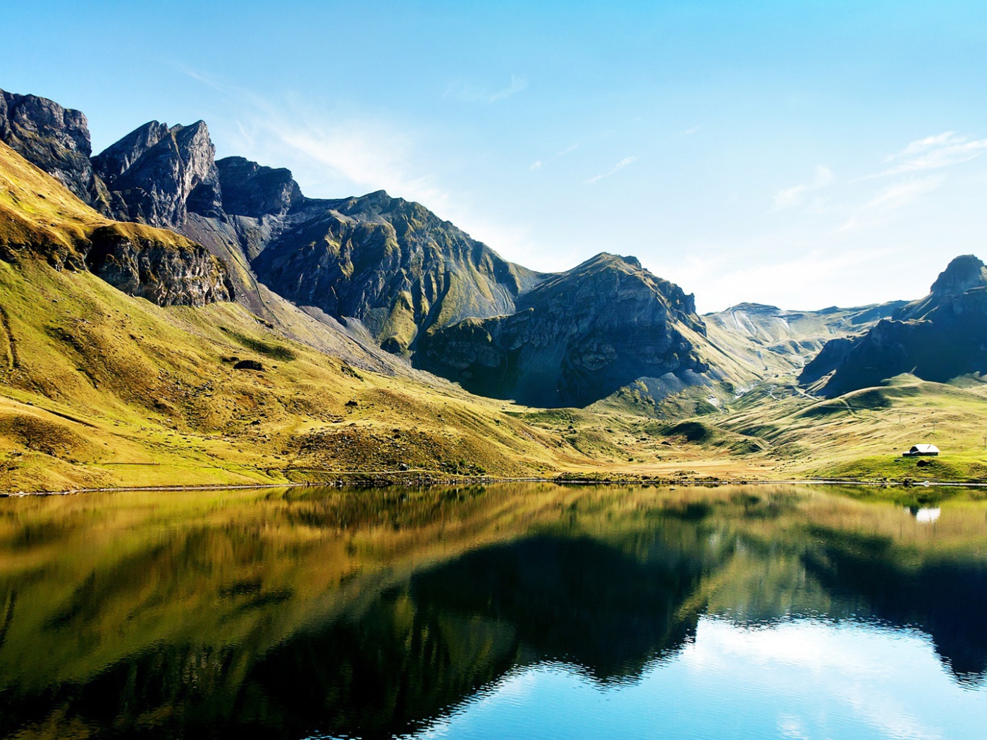 Озеро в Альпах