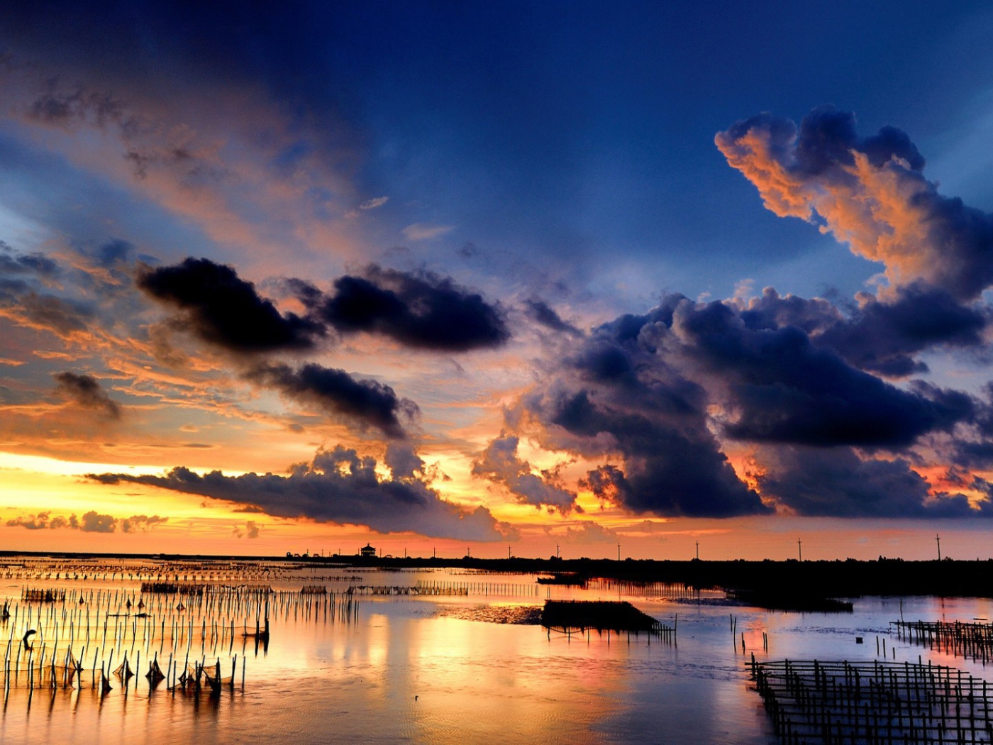 Закат в бухте