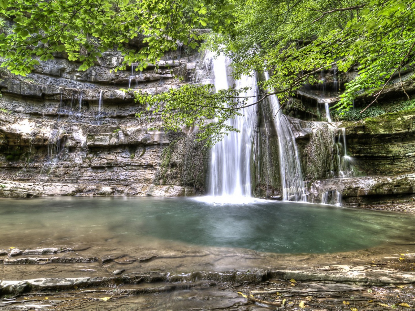Прекрасный водопад