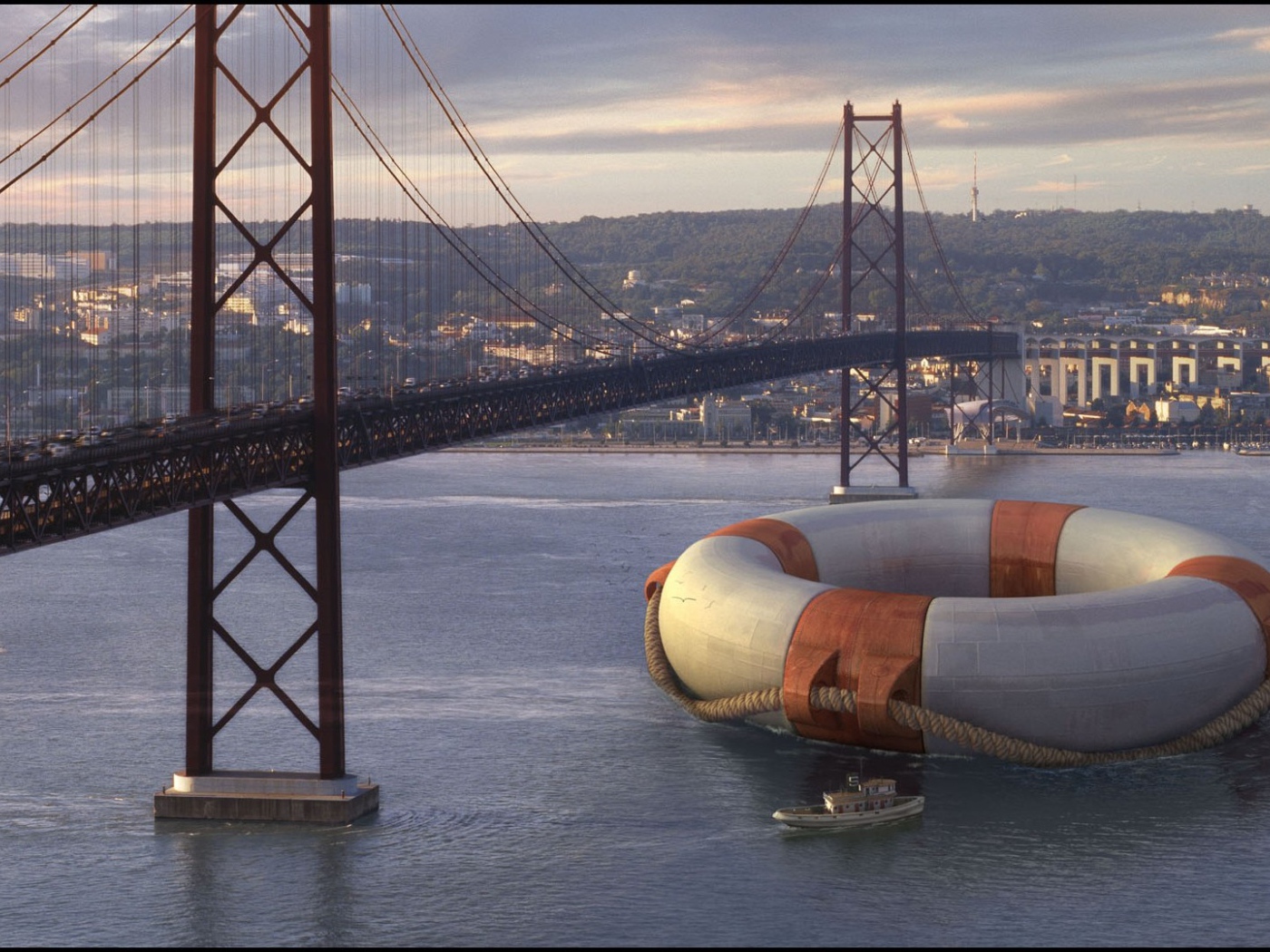 Огромный спасательный круг