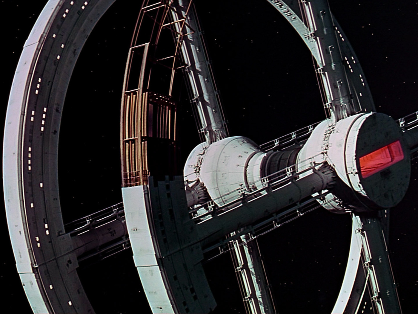 Строительство космической станции