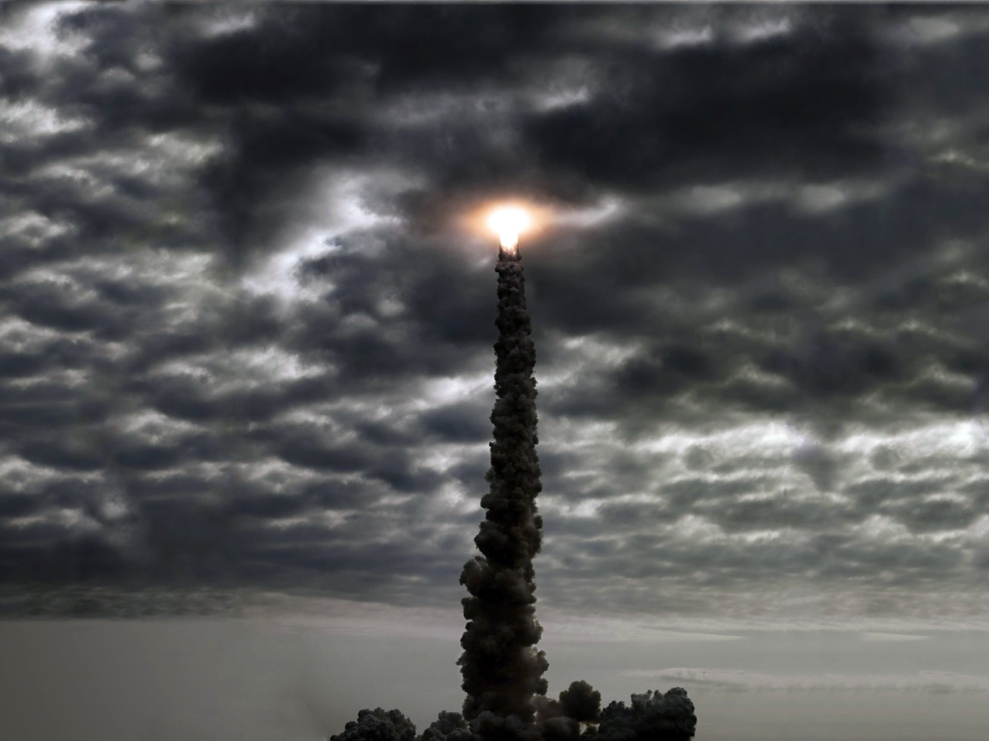 След от ракеты