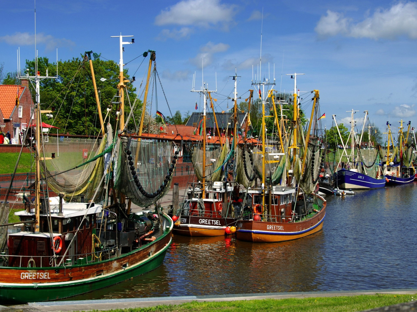 Лодки у причала