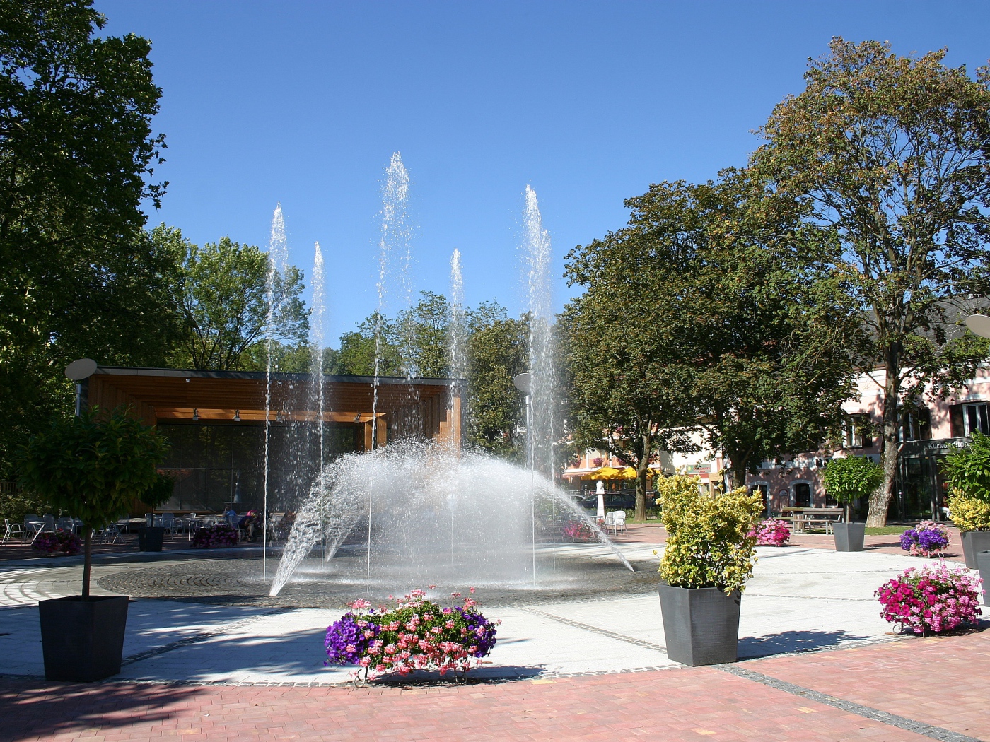 Фонтан на курорте Бад Татцмансдорф, Австрия