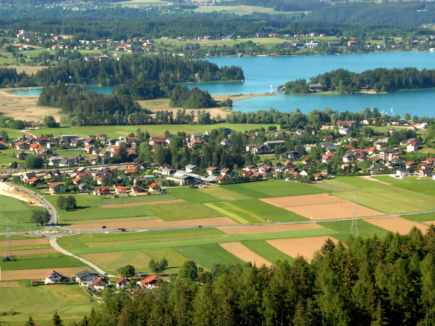 Город на курорте Фаакер-Зее, Австрия