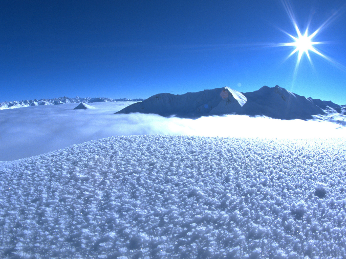 Снег на горнолыжном курорте Серфаус, Австрия