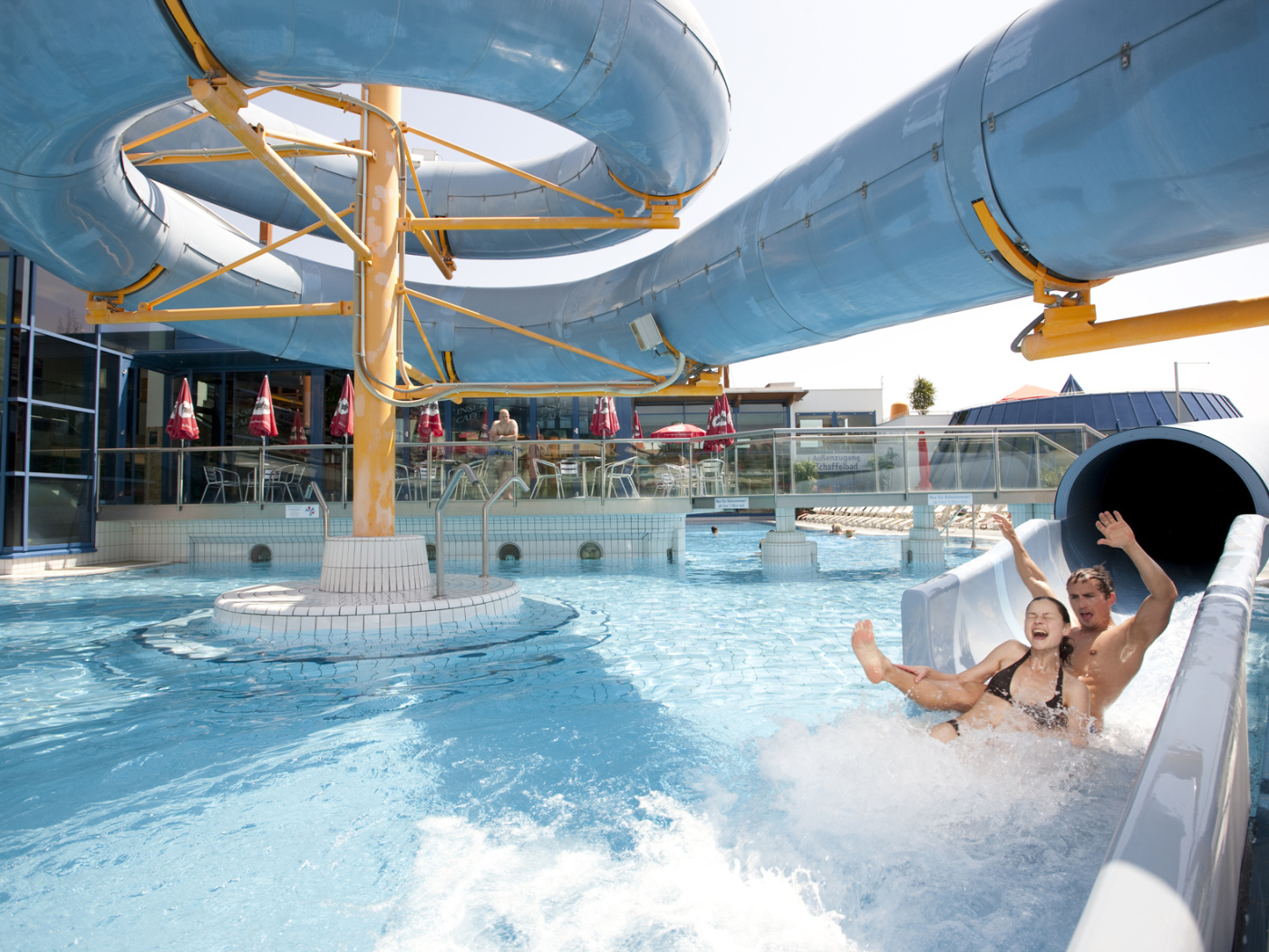 Отдых в аквапарке на курорте Бад Лойперсдорф, Австрия