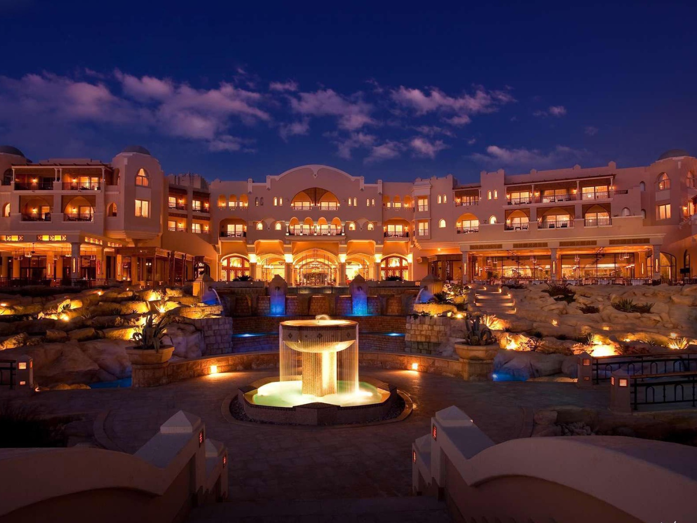 Роскошный отель на курорте Шарм эль Шейх, Египет