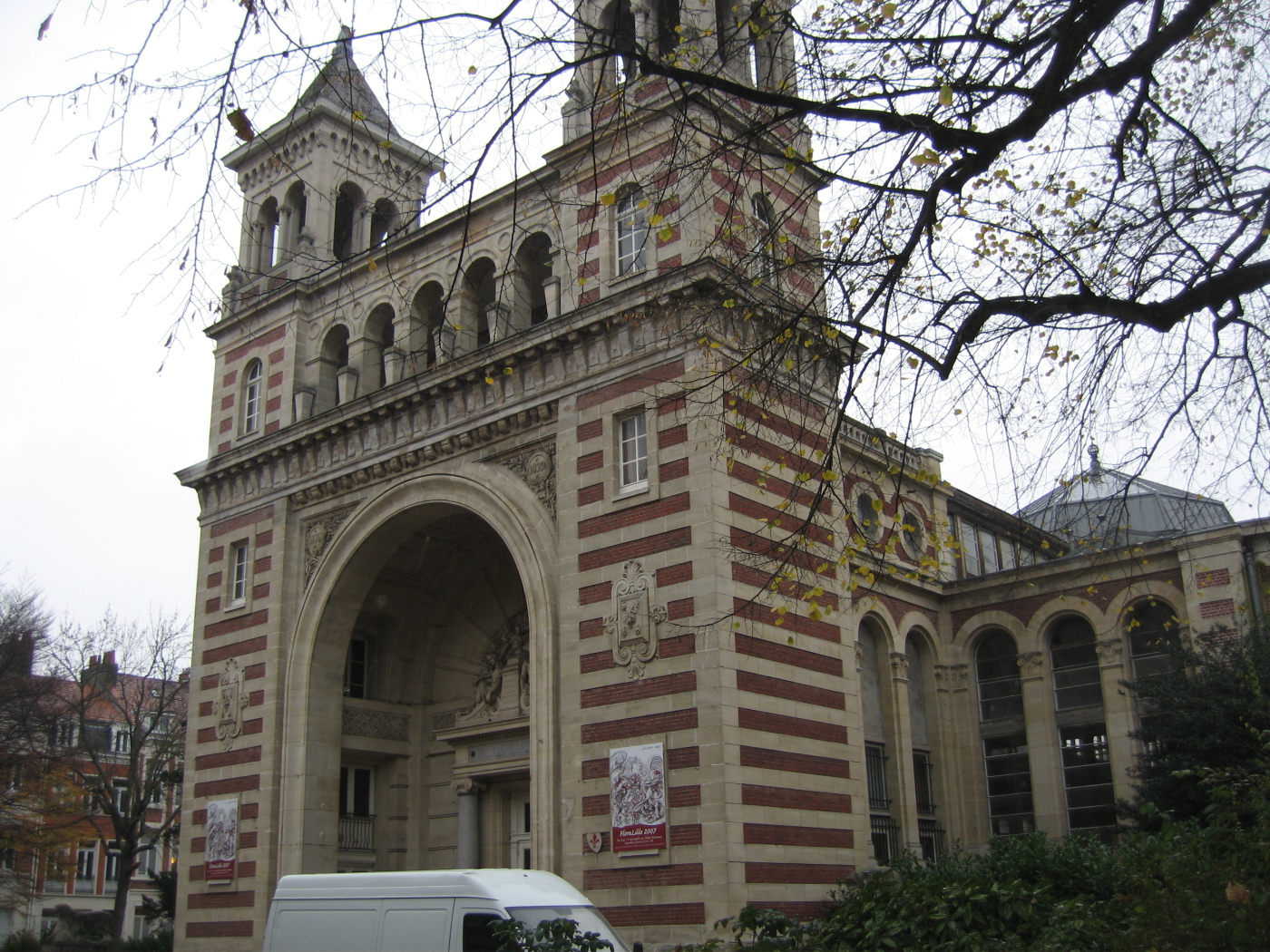 Арка в городе Лилль, Франция