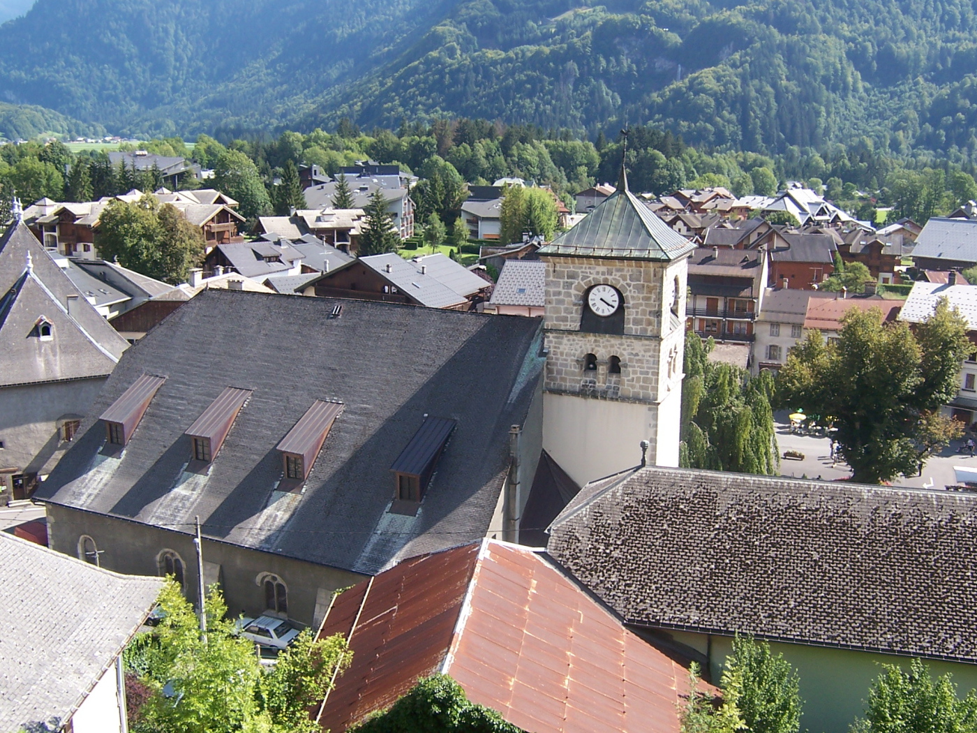 Город на горнолыжном курорте Самоен, Франция