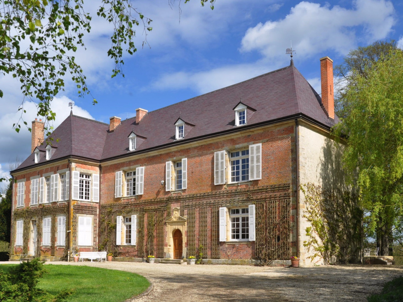 Старинное здание в провинции Шампань, Франция