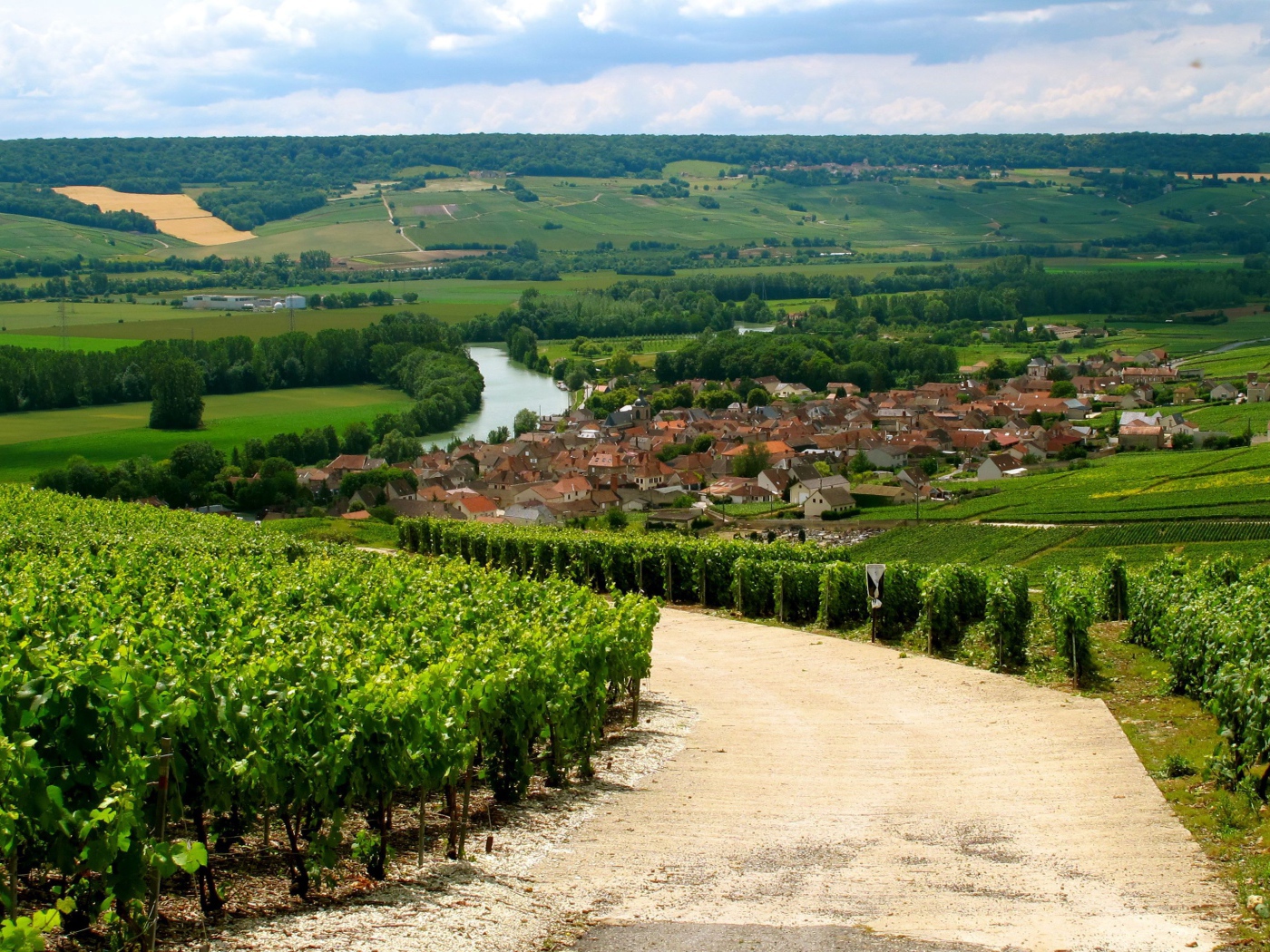 Дорога в провинции Шампань, Франция