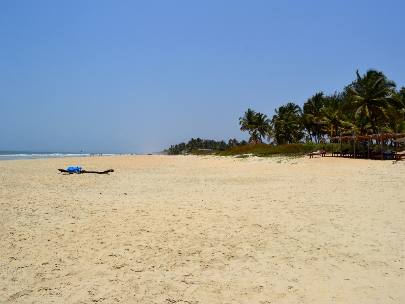Отпуск на пляже в Бенаулиме