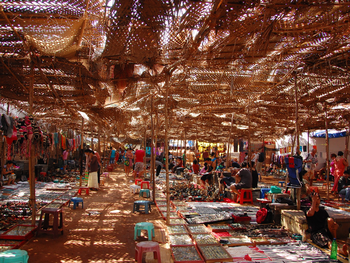 Рынок в Анджуне