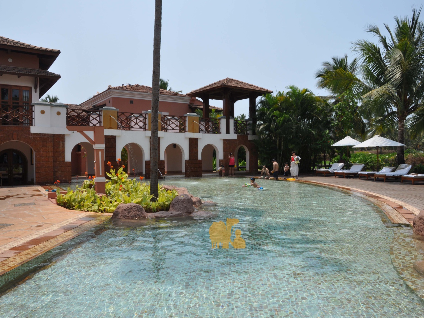 Туристы отдыхают в Гоа